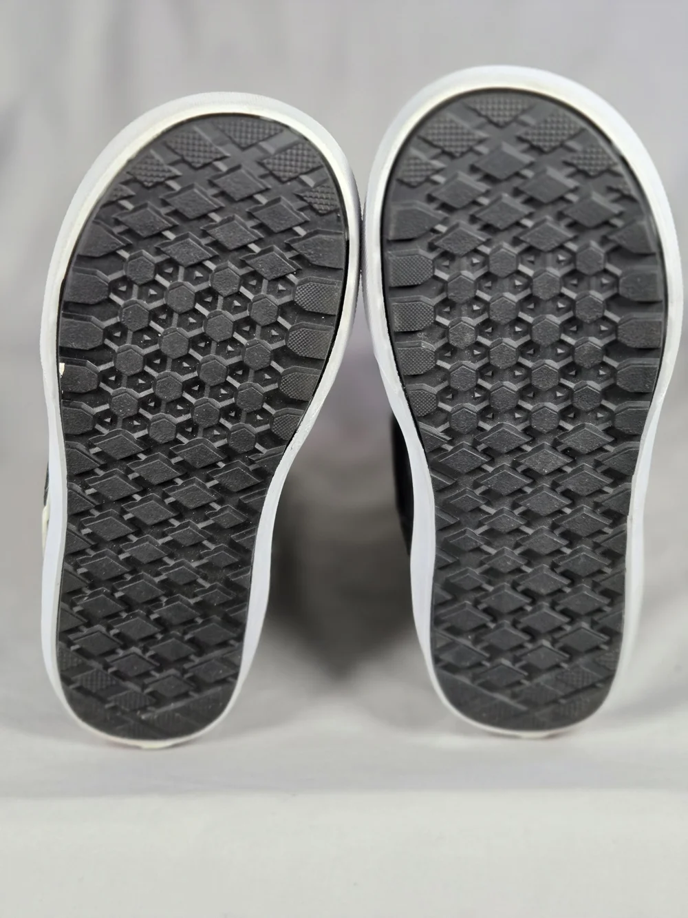 Vans Juvie OG Youth Snowboard Boots | Size 6 | Black & White